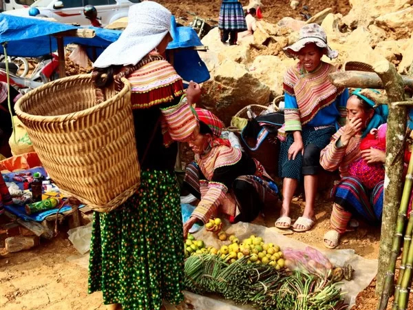 Lào Cai - Cán Cấu - Sapa